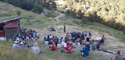 Le spectacle Le Sens de la Pente en résidence à la Tour de Borne