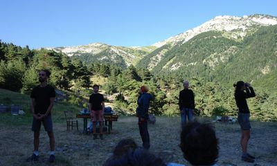 Le spectacle Le Sens de la Pente en résidence à la Tour de Borne
